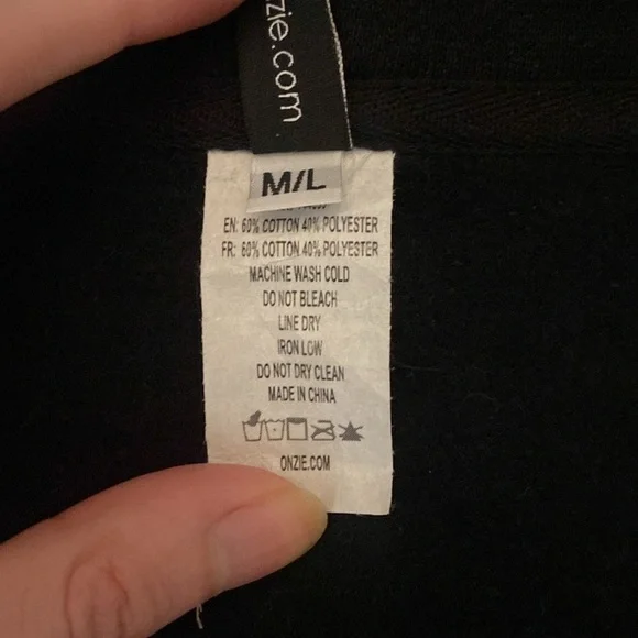 NWT Onzie Women’s Black Cropped Zip Up Hoodie Size M/L - Picture 6 of 10